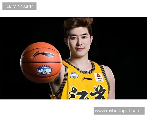 吴冠希：从篮球场上的拼搏到生活中的坚持，展现不一样的奋斗精神与人生哲学